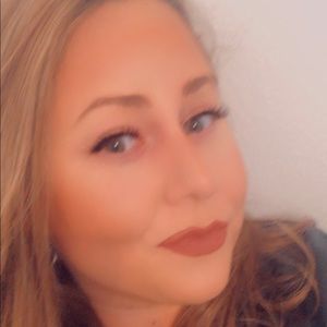 Meet your Posher, Jeanette